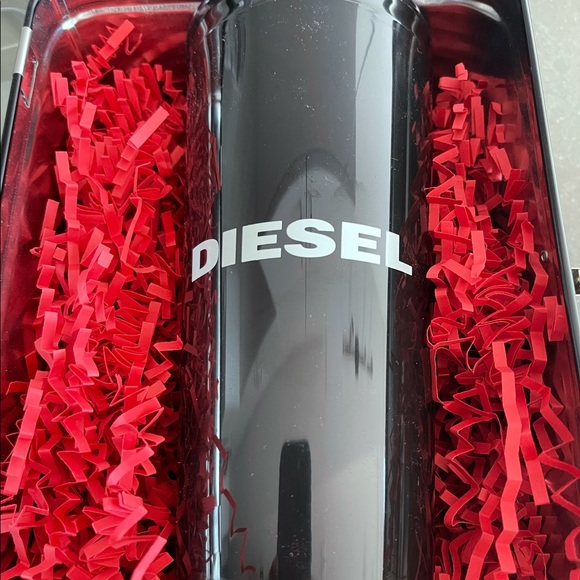 DIESEL BRAND Lunch Box AND MUG - Picture 10 of 10